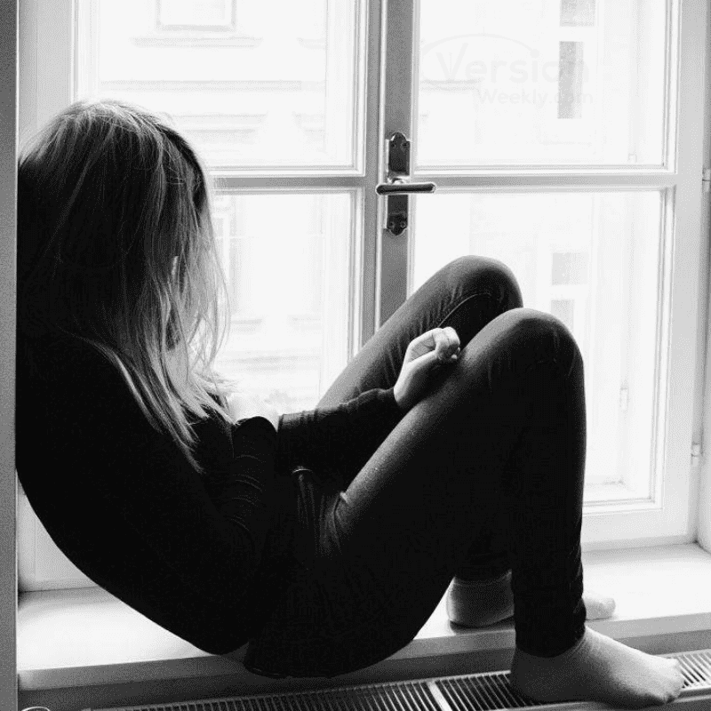 girl sad whatsapp dp